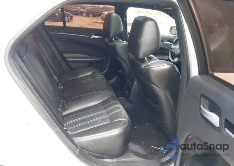 2021 Chrysler 300 z USA, uszkodzony, nr VIN 2C3CCABG0MH537039